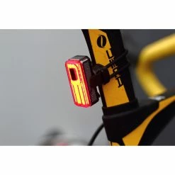 Moon Rücklicht, HELIX LIGHT, 40 Lumen 7 Moon Rücklicht, HELIX LIGHT, 40 Lumen -Beleuchtung Set Verkäufe moon ruecklicht helix light 40 lumen3